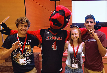 students at freshman orientation