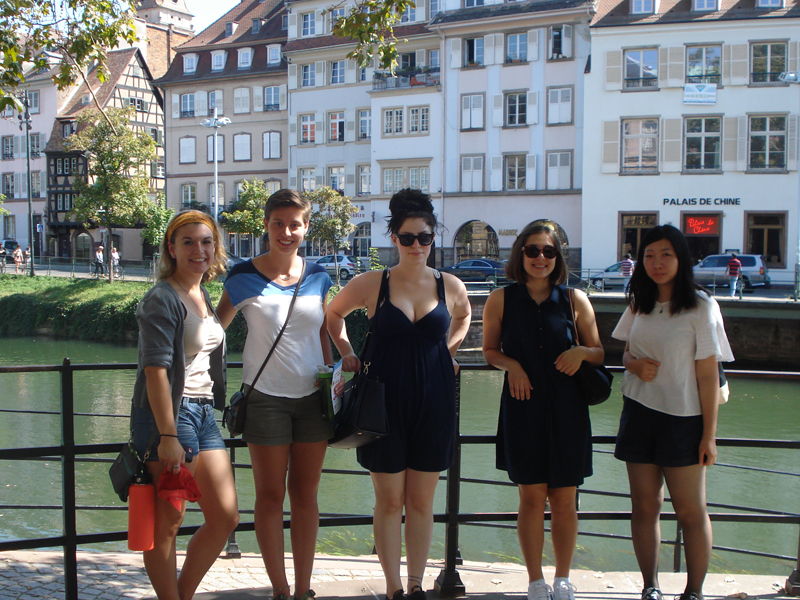 Students at UIW-Strasbourg