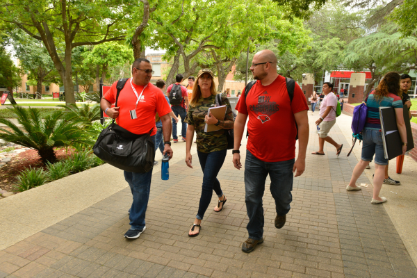 Veteran/military students at UIW walking