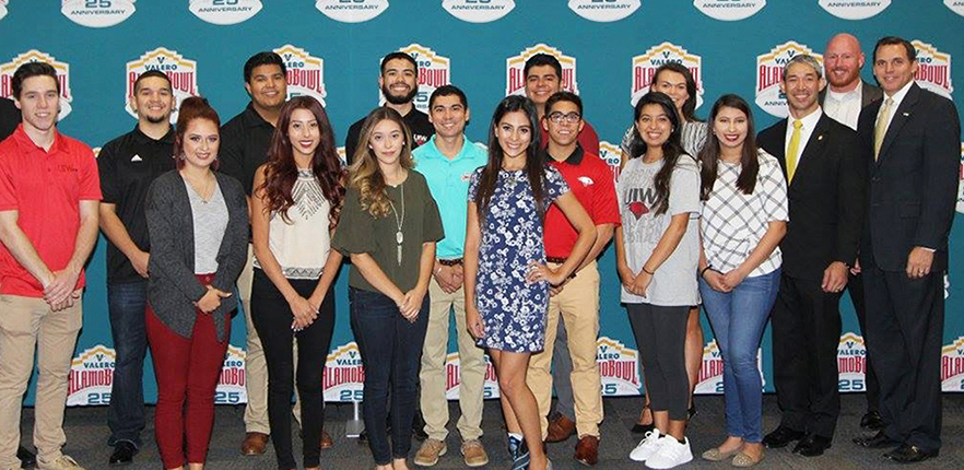 Business students at a Valero Alamo Event