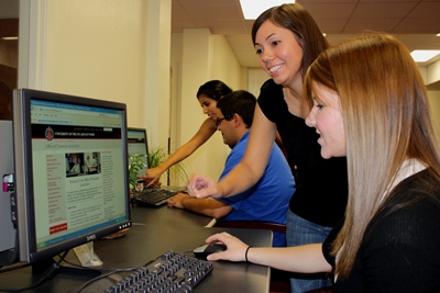 Tech students with computers