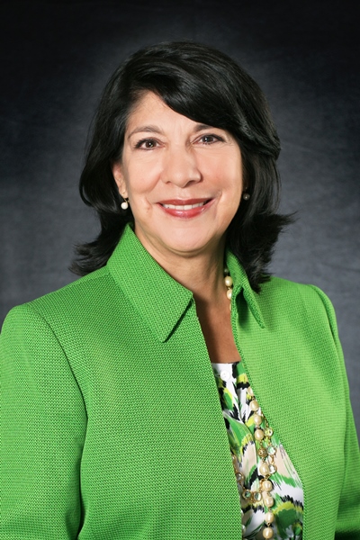 Dr. Laura Munoz