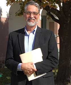 Dr. Arturo Chávez