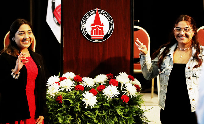 Uiw Pin UIW Welcomes Newest Students at 2022 Pinning Ceremony | August