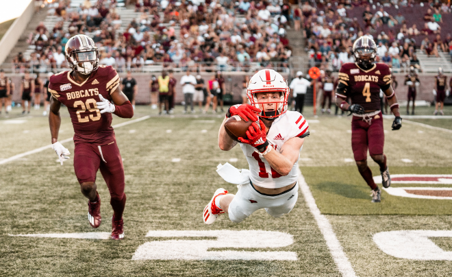 Robert Ferral makes a diving catch against Texas State