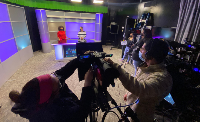 UIWtv prepares to film on set