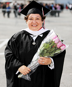 Sr. Luzma Rangel with flowers