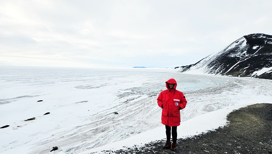 Angela Mahoney in south pole