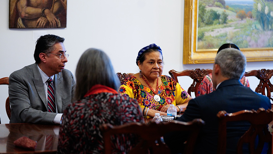    Rigoberta Menchú Tum event photo 7