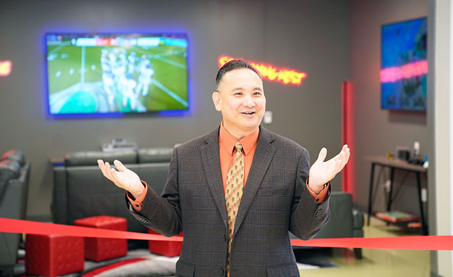 Dr. John Pham