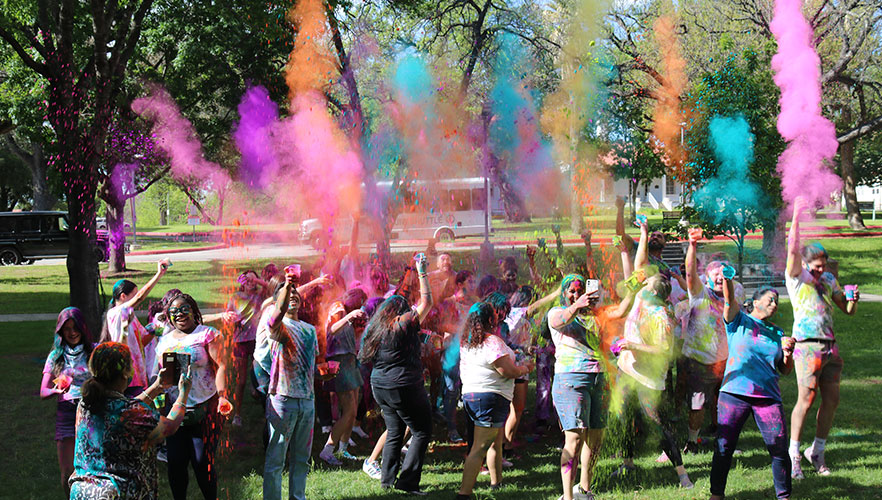 Holi color throw