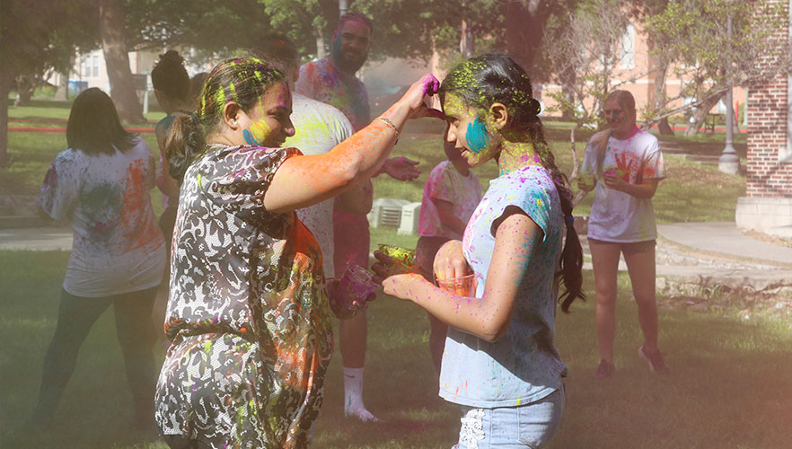 Holi color throw