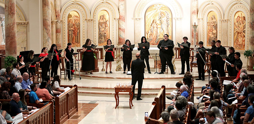 UIW Cardinal Singers performing