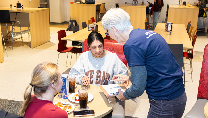 UIW students getting registered to vote
