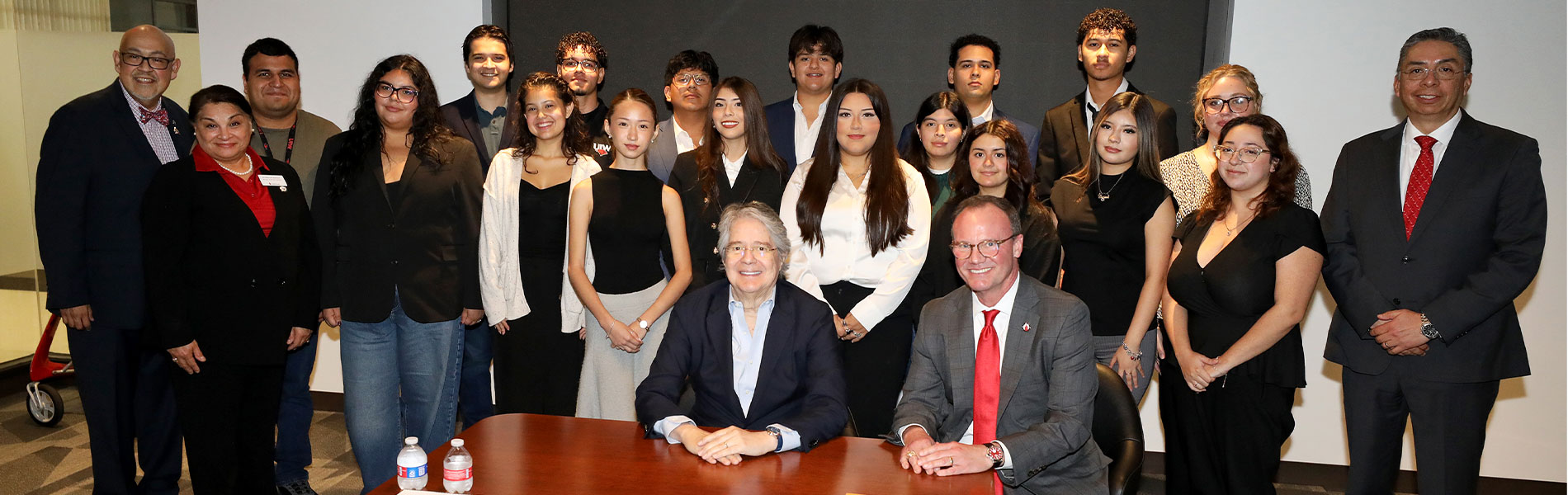 UIW Welcomes Former Ecuadorian President Guillermo Lasso Mendoza 