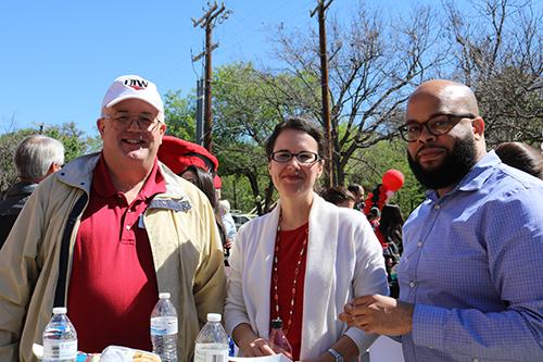 Three Faculty members enjoying lunch together