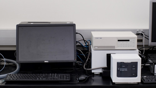 UV-Vis Spectrophotometer