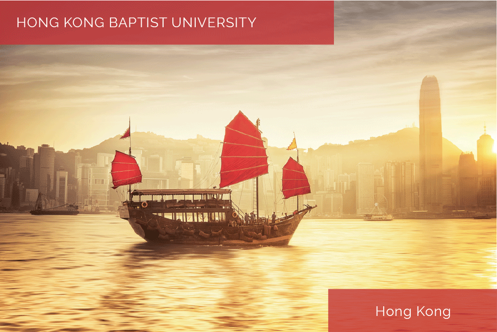 Photo of an Asian sailing ship in bay of Hong Kong